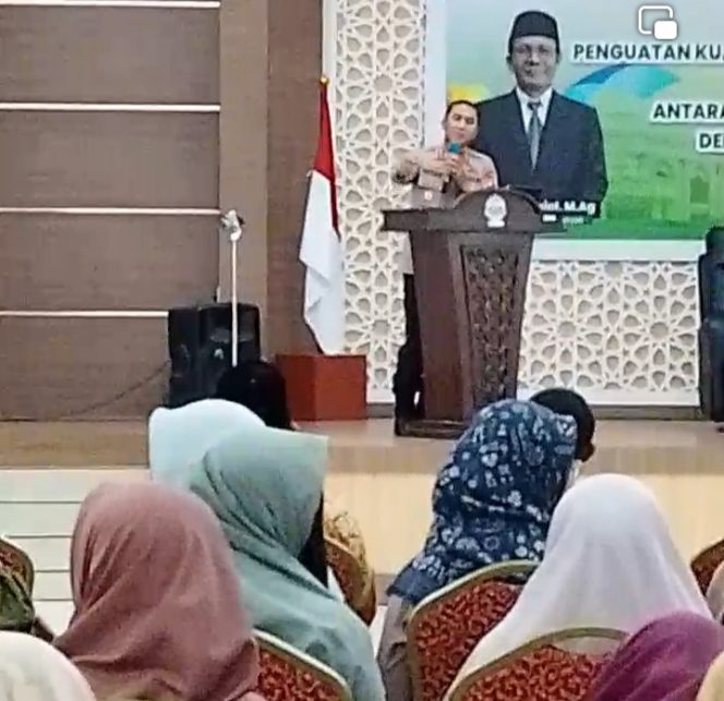 
 Kapolres Lhokseumawe Uji Layanan Darurat 110 Saat Beri Kuliah Umum di UIN Sultanah Nahrasiyah