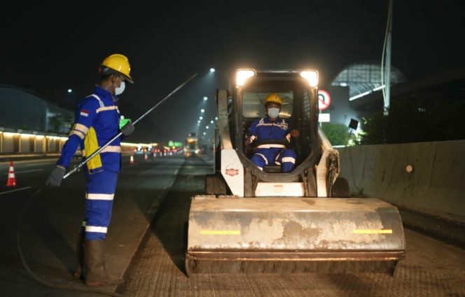 
 Perbaikan rutin jalan tol