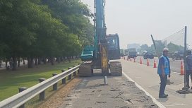 Ruas jalan tol Jagorawi tengah perawatan
