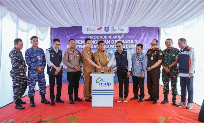 
 Grounbreaking dermaga II Pelabuhan Tanjung Kalian