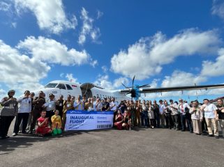 Peresmian penerbangan perdana FlyJaya rute Halim-Ketapang