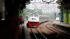 Kereta Api. (Ist)