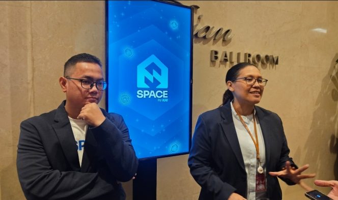 
 Executive Vice President of Sales KAI, Zuhril Alim bersama Vice President Corporate Communication KAI Anne Purba, saat pemaparan peluncuran resmi Space by KAI di Jakarta pada Rabu (10/6/2026).