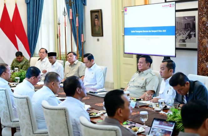 
 Prabowo Pimpin Rapat Antisipasi El Nino, Pemerintah Diminta Perkuat Ketahanan Pangan dan Air
