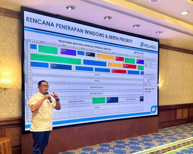 
 Optimalkan Layanan Kapal, Terminal Teluk Lamong Terapkan Berthing Window dan Berthing Priority di TPK Berlian