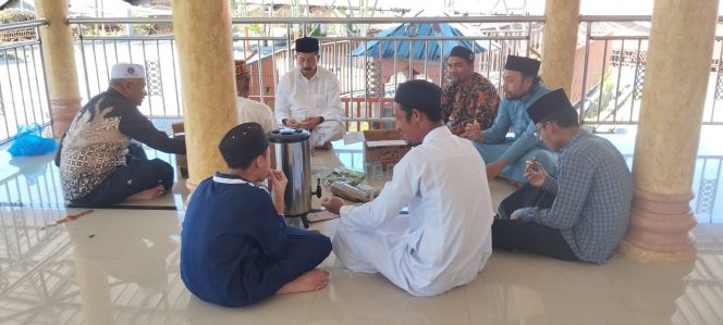 
 Jum’at Berkah Aceh Bangun Ukhuwah Lewat Segelas Kopi dan Sepotong Kue di Masjid tansaran 