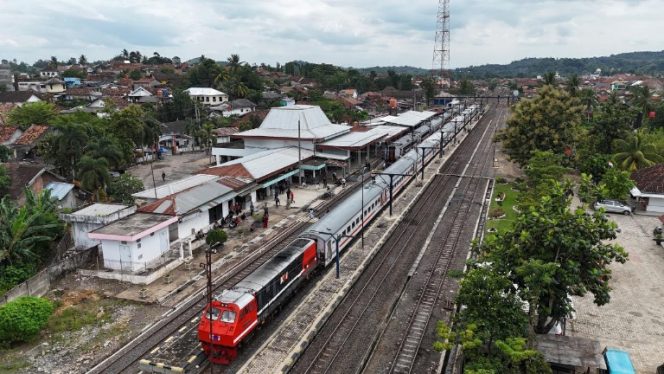 
 Lima KA Berrelasi Terpanjang di Sumatra Catat Kenaikan Penumpang pada Semester I 2026