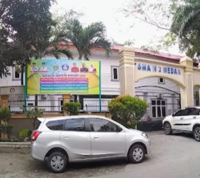 
 Dugaan Keropsi Kantin Sma 3 Medan: Dari 6 Jadi 12 Unit Tanpa Musyawarah, Monopoli Guru Dan Uang Sewa Tak Jelas