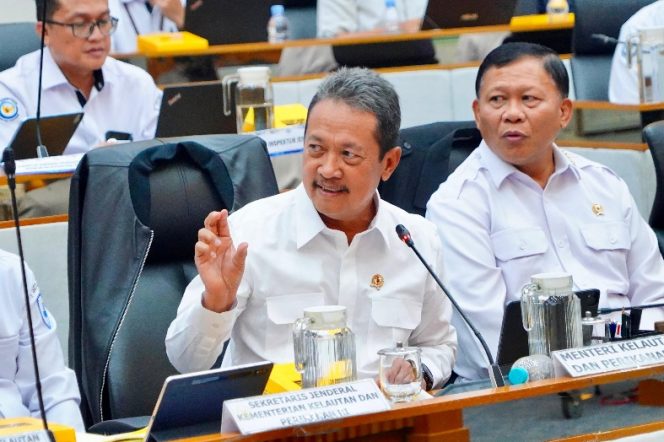 
 Syarat Kapal Nelayan 30-200 GT Dapat Solar Rp15.000 per Liter, Ini Kata Kementerian-KP