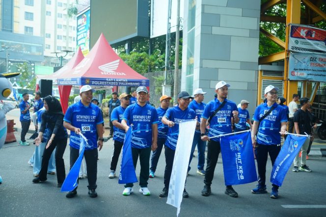
 Rayakan HUT Ke-8, LRT Sumsel Gelar Fun Walk dan Edukasi Transportasi Publik di CFD