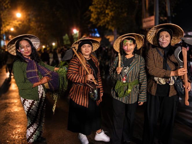
 Kirab Budaya Saparan: Kecamatan Borobudur, Wadah Kebudayaan yang Merajut Keutuhan dalam Kebersamaan