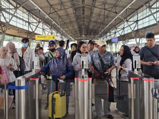 
 1,68 Juta Penumpang KA Jarak Jauh Manfaatkan Face Recognition di Daop 1 Jakarta pada Semester I 2026