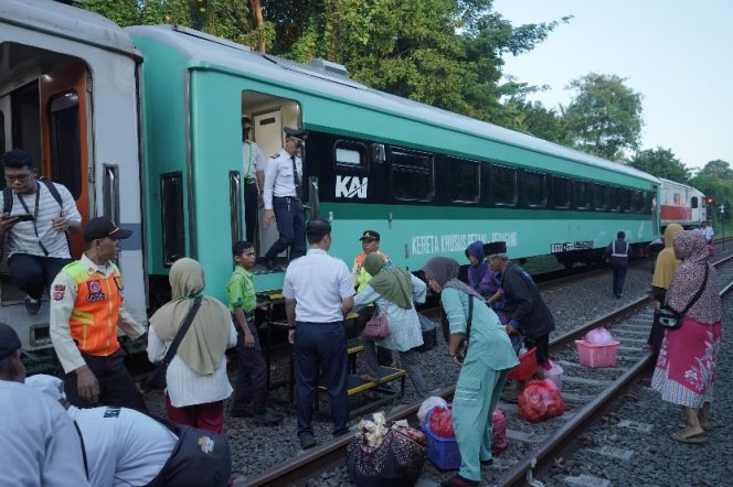 
 KAI Catat 103 Ribu Pelanggan Gunakan Kereta Ekonomi Kerakyatan Sejak Diluncurkan