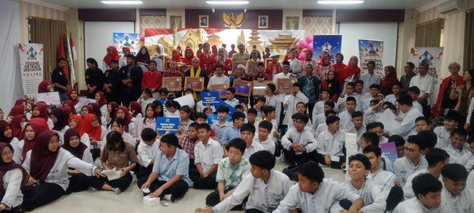 
 Tokoh Lintas Agama Deklarasikan Perdamaian dalam The Golden Rule Interfaith Youth Conference