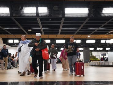 Jemaah umrah di Terminal 2F Bandara Soekarno-Hatta