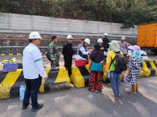 Suasnaa di pelabuhan penyeberangan