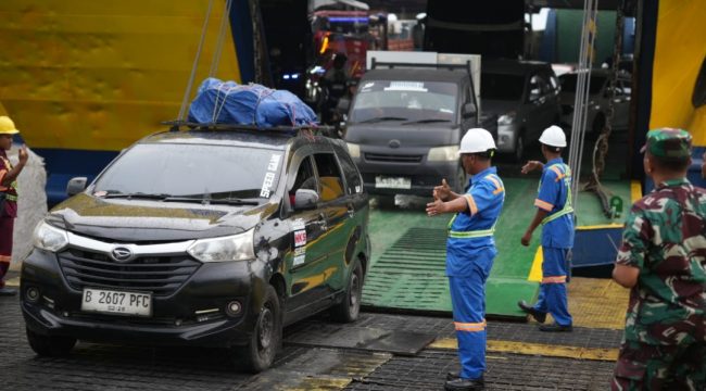 Layanan di Pelabuhan Penyeberangan