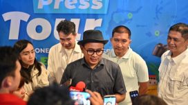 Dirut ASDP (tengah)