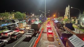 Suasana di Pelabuhan Penyeberangan