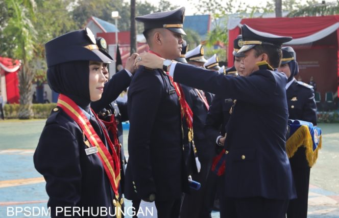 
 Wisuda di Palembang
