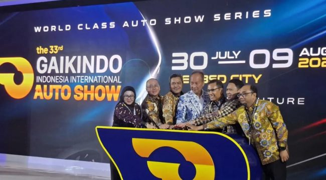 Pembukaan pameran otomotif