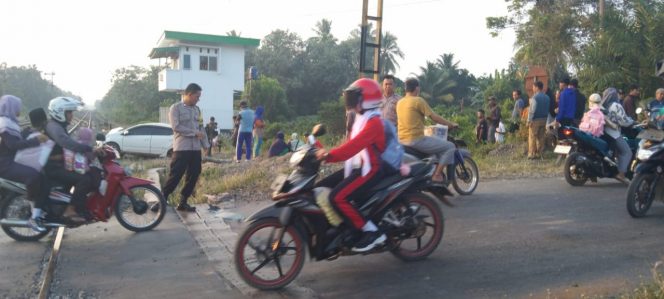 
 Mobil Ayla Tertabrak KA Babaranjang di Lampung Utara, Dua Pelajar Tewas