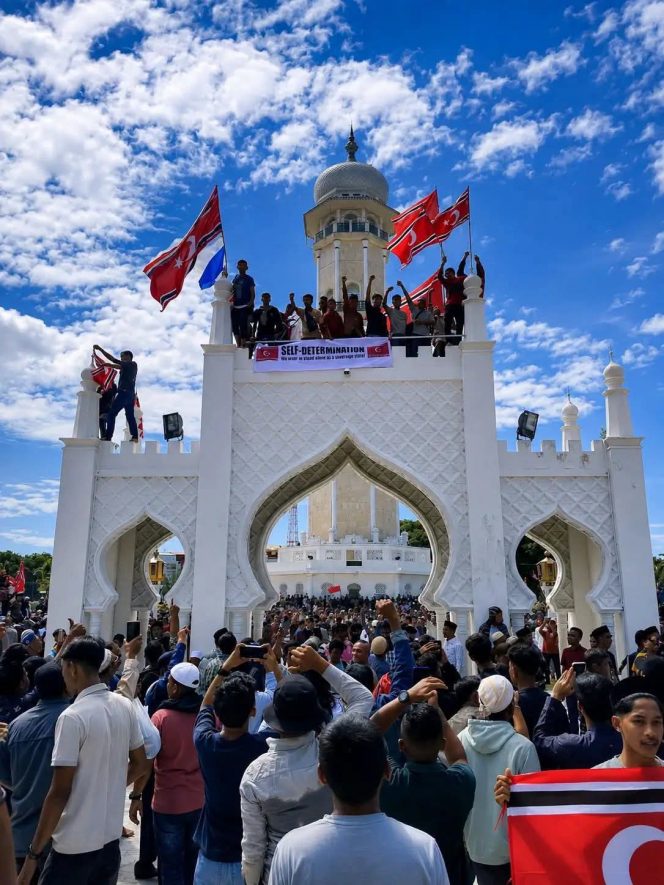 
 Penanganan Bencana Lambat, Hasil Bumi Dikeruk, Tapi Butir MoU Tidak Pernah Diselesaikan Pemerintah Pusat. Aceh Sudah Muak!