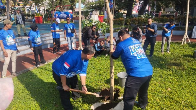 
 Gerakan Langit Biru Indonesia Asri DPC Partai Demokrat Semarang Mendapat Sambutan Baik