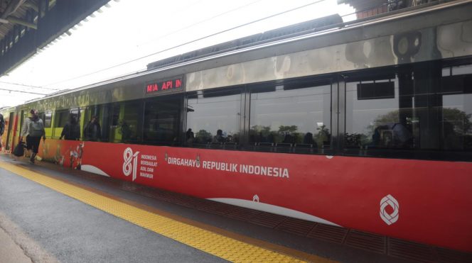 
 KAI Semarakkan HUT ke-81 RI dengan Livery Merah Putih di Kereta Api