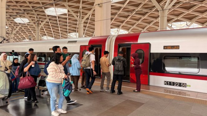 
 Long Weekend HUT RI, KCIC Operasikan hingga 62 Perjalanan Whoosh per Hari
