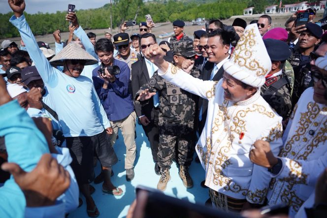
 Upacara Kemerdekaan di Kampung Nelayan, Trenggono Targetkan 5.000 KNMP hingga 2029