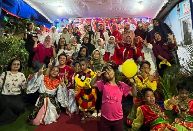 
 Pentas Seni Kemerdekaan RI di RT 05 Tegalsari Semarang Juga Diisi Tasyakuran Pembangunan Talud Jalan