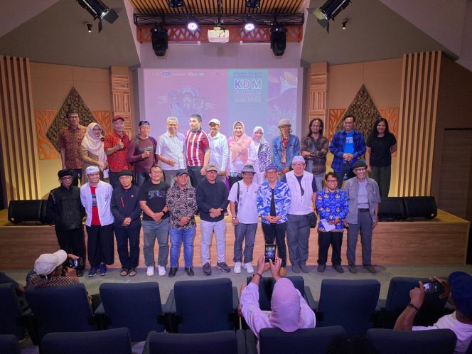 
 Kadisbudpar Jabar Iendra Sofyan Buka Pameran “KDM”, Seni Jadi Ruang Refleksi Kepemimpinan