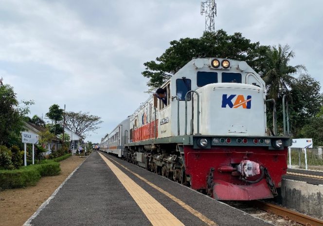 
 KAI Terapkan B50, Tekan Emisi Karbon Operasional Kereta Api