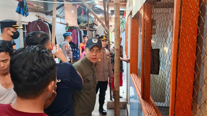 
 Kapolres Pelabuhan Tanjung Priok Tinjau Lokasi Kebakaran Muara Angke, Pastikan Penanganan dan Bantuan Tepat Sasaran
