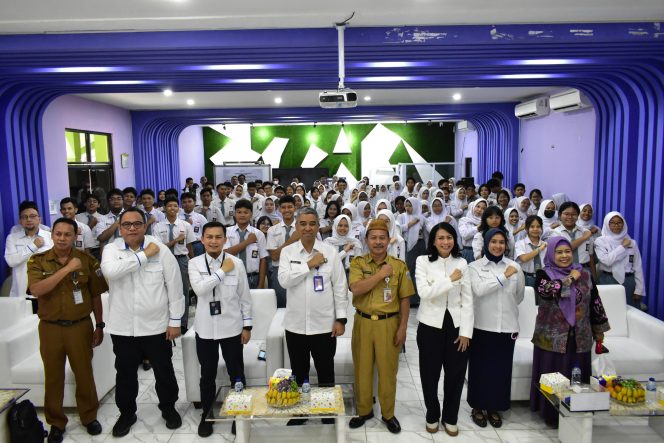 
 ⁠Pelindo dan BNN Bekali Pelajar Pengetahuan tentang Bahaya Narkoba