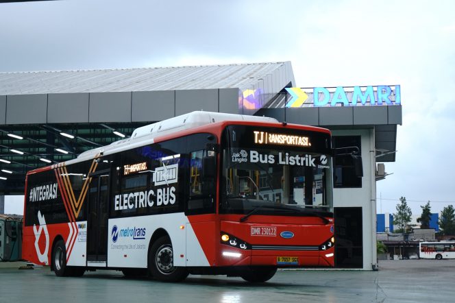 
 Operator Bus Listrik Terbanyak di Indonesia, DAMRI Operasikan 316 Unit Bus Listrik untuk Layanan Transjakarta