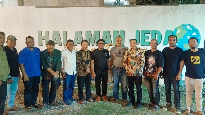 
 Ada Apa Gerangan? Pemikir Revolusioner Tentang Aceh Berdiskusi dan Berekspresi di Halaman Jeda