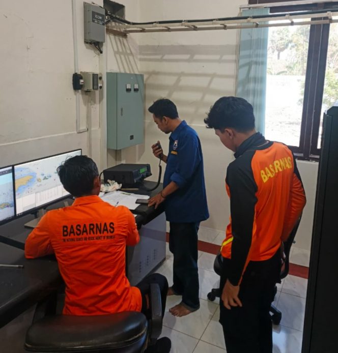 
 KM Mutiara Sentosa II Terbakar di Laut Jawa, Kemenhub Gerak Cepat Penanganan dan Evakuasi Penumpang