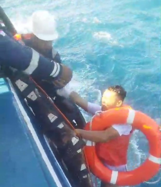 
 Bala bantuan dari HIS pada korban kebakaran kapal KM Mutiara Sentosa 2