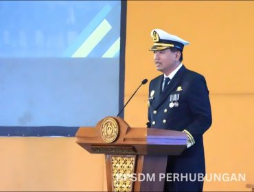 Kepala PPSDMPL saat melantik 274 Perwira Poltekpel Banten