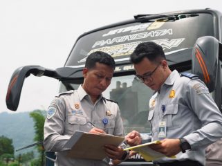 Pengawasan bus AKAP