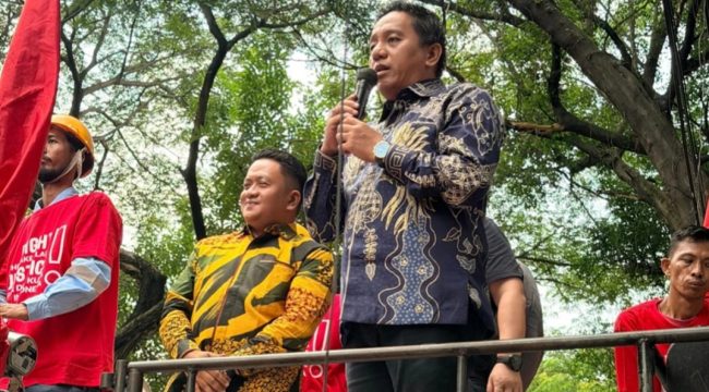 Orasi Serikat Pekerja PT DKI