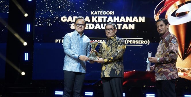 
 Penerimaan Anugerah Mahayuga