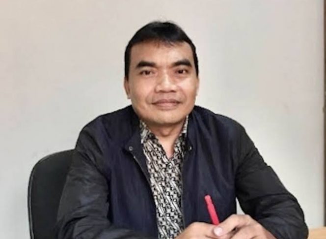 
 Pengamat senior Instran