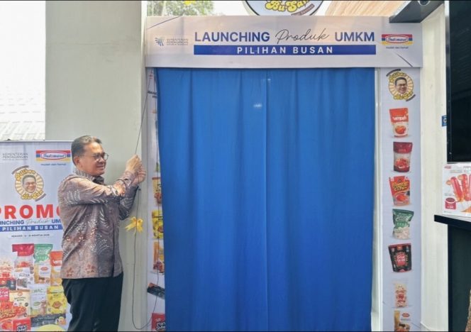
 Peluncuran TMI