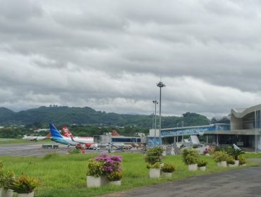 Bandara Komodo (omy)