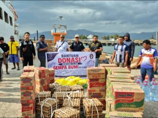 Donasi untuk korban gempa NTT