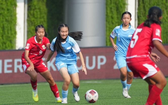 
 Pesepakbola wanita Indonesia