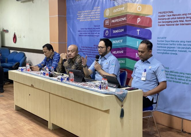 
 Kepala BKKP dan Kepala KSOP I Banten bersama jajaran